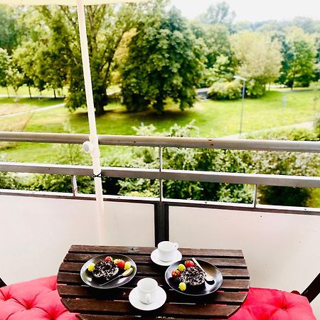Apartment With National Stadion View, Free Parking Varsó Kültér fotó